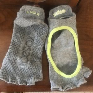 ToeSox worn once